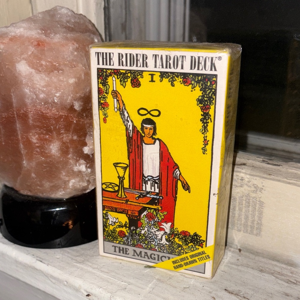 The Rider Tarot Deck - The Magician